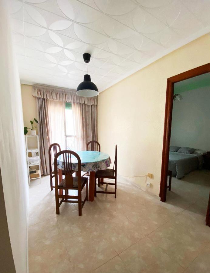 La Malvarrosa Beach Rooms In Shared Apartment バレンシア エクステリア 写真