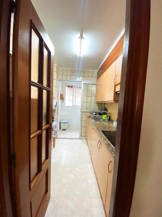 La Malvarrosa Beach Rooms In Shared Apartment バレンシア エクステリア 写真