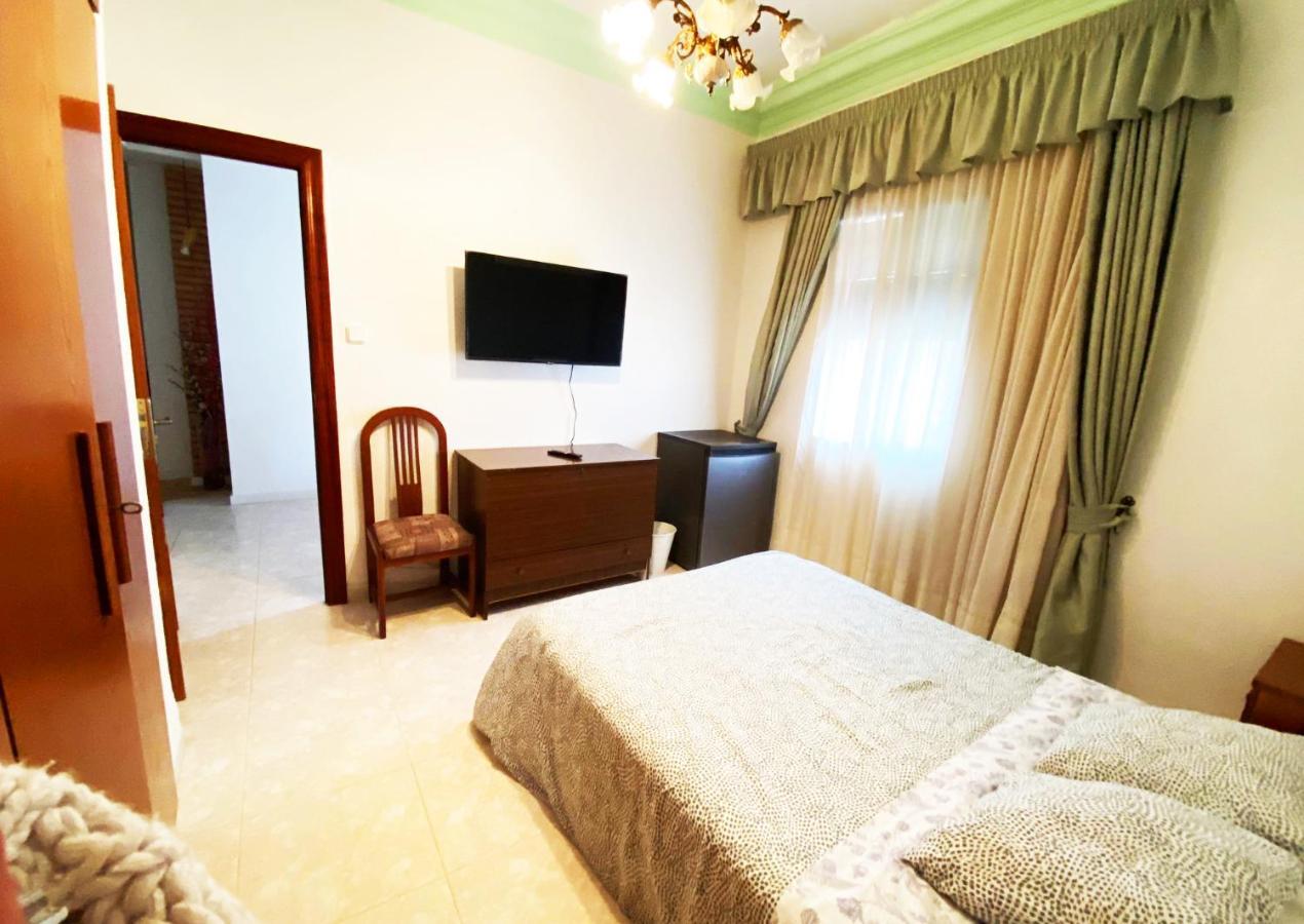 La Malvarrosa Beach Rooms In Shared Apartment バレンシア エクステリア 写真