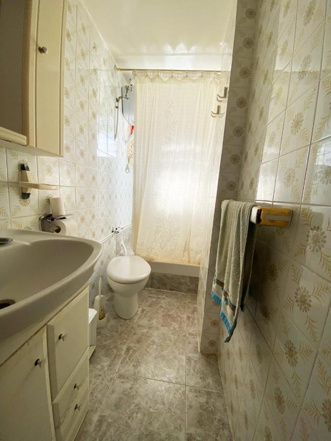 La Malvarrosa Beach Rooms In Shared Apartment バレンシア エクステリア 写真